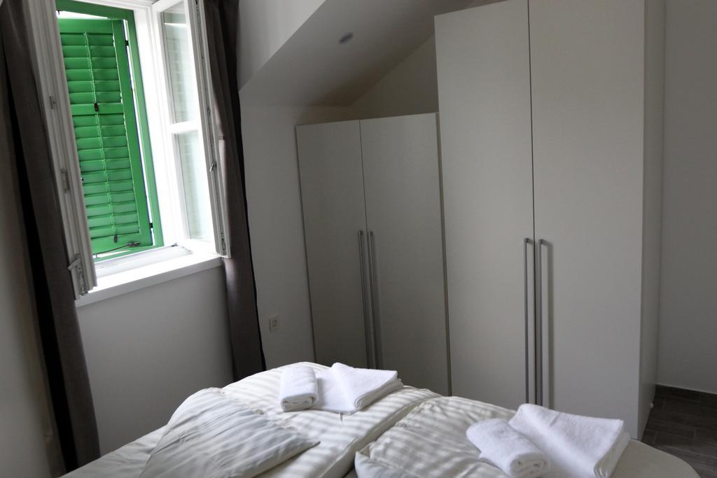 Centar Vodice Apartmani Стая снимка