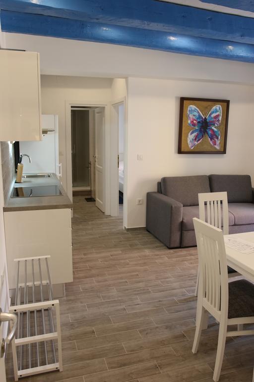Centar Vodice Apartmani Стая снимка