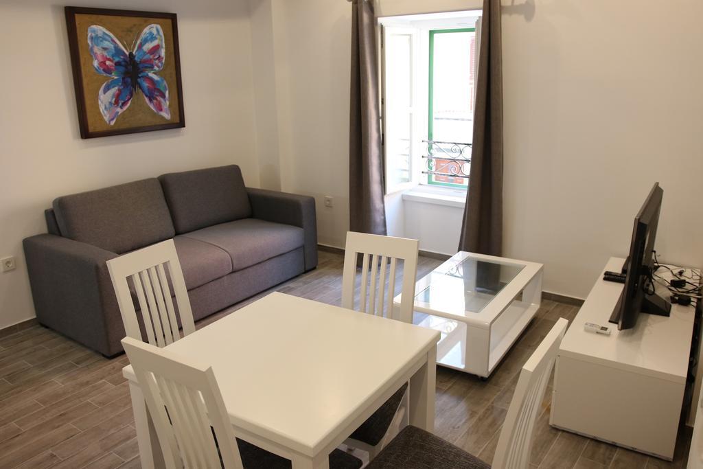 Centar Vodice Apartmani Стая снимка